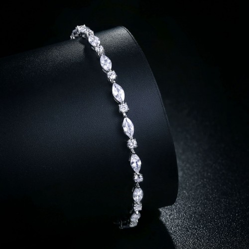 Silver table bracelet